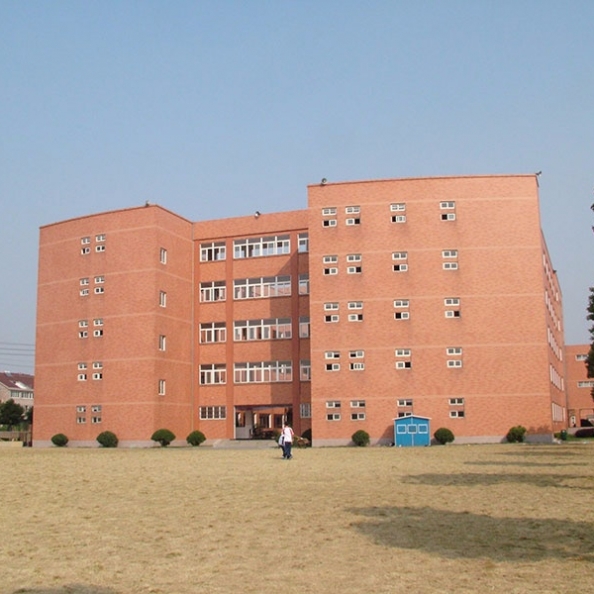 桐鄉市求是中學(xué)教學(xué)行政樓